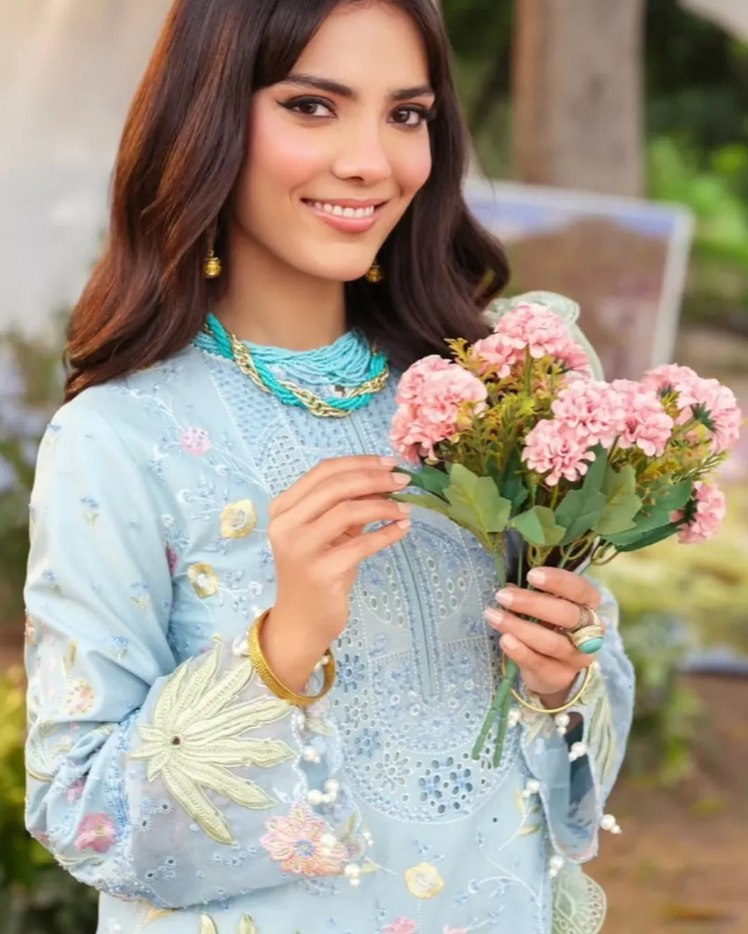 beautiful eastern girl wearing blue kameez shalwar